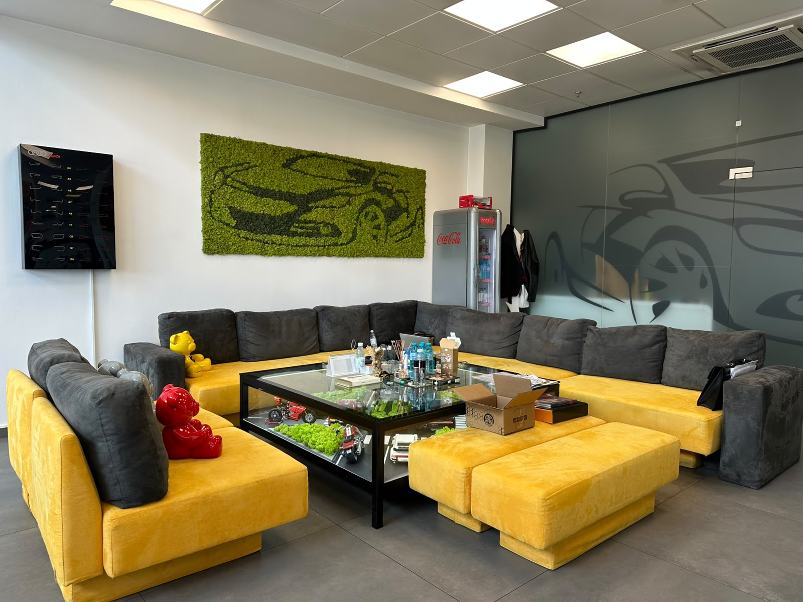 Sofia city-Showroom (11 Briuksel Blvd.)